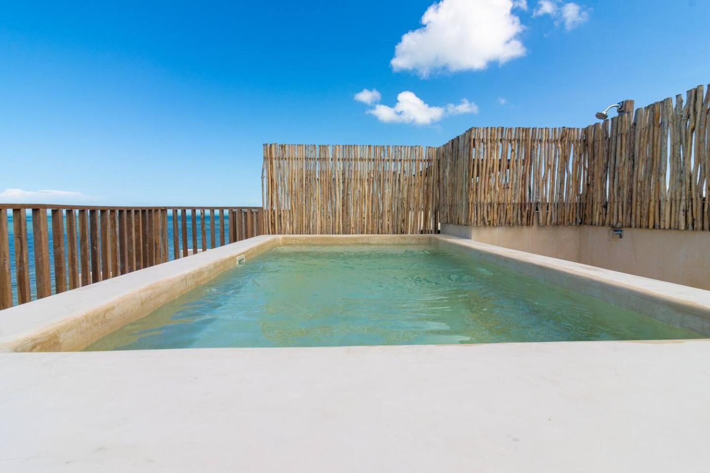 Beautiful Ocean View Penthouse With Private Pool -C301 Hotel Isla Holbox Exterior photo
